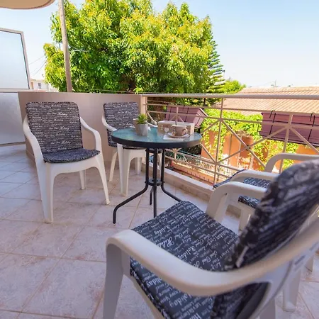 Smile Sea Apartment Kalamata Exterior photo